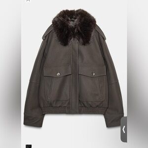 Zara women’s faux suade bomber jacket w/ removable collar in brown size small